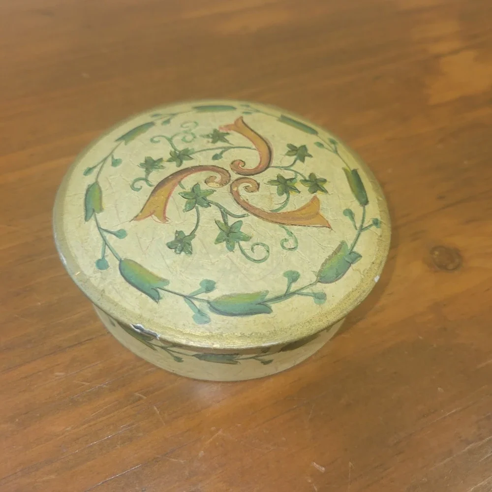 Casafina Koi‎ Fish Tin Jug